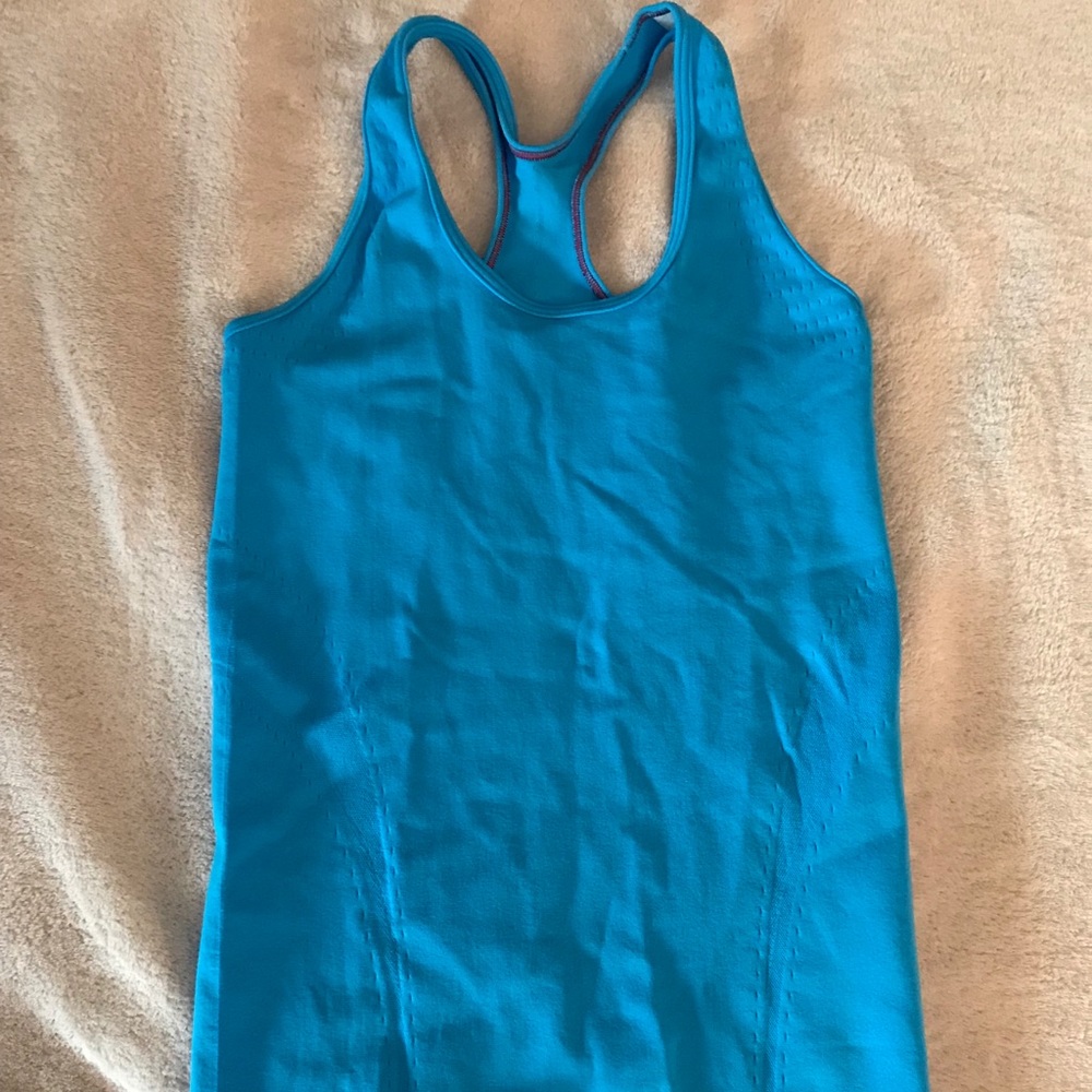 Ivivva blue tank top athletic shirt 8